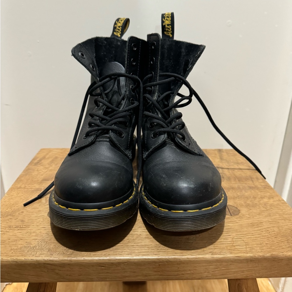 Dr. Martens Boots 1460 - Black